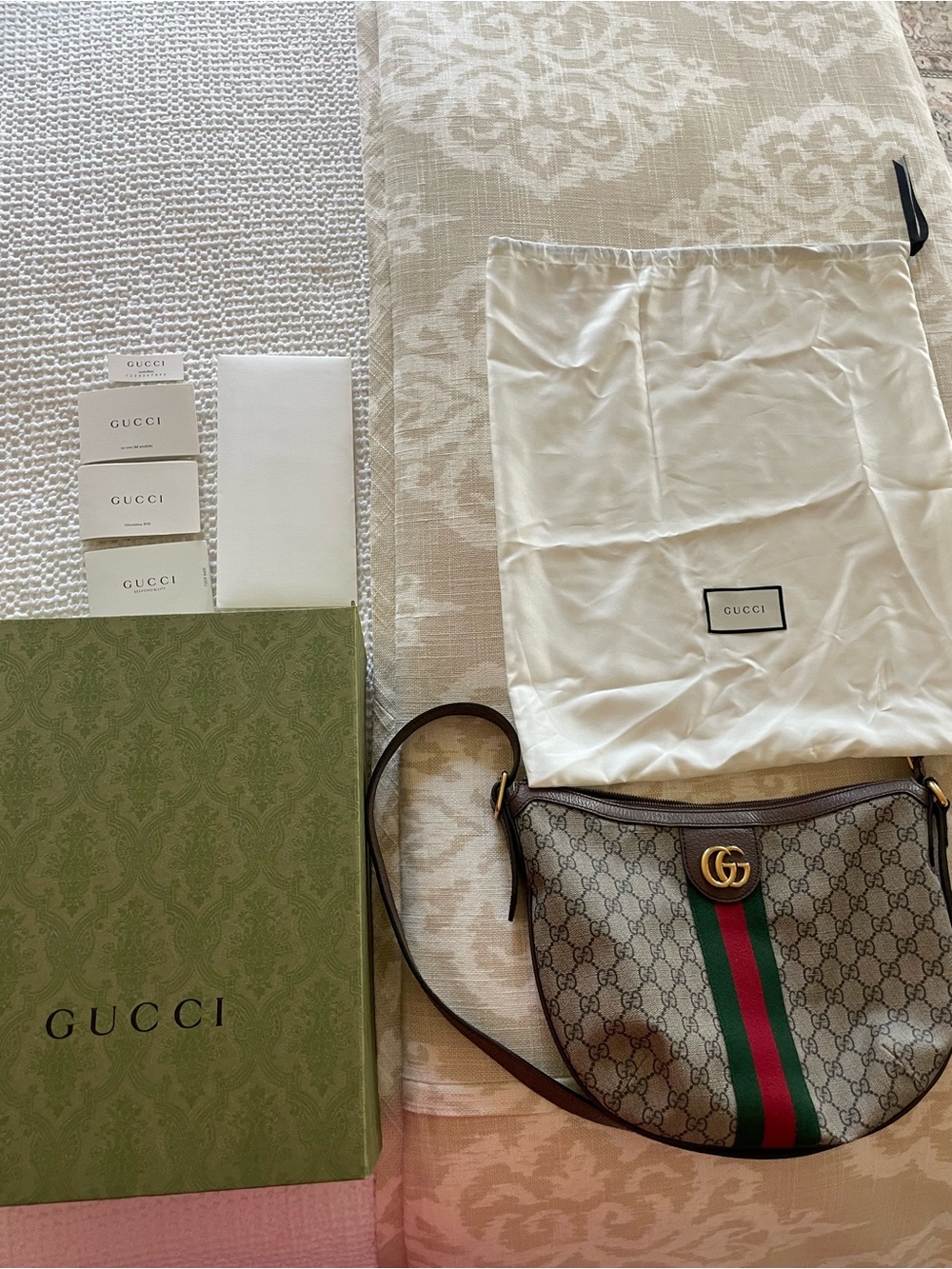 Gucci Ophidia GG Canvas & Shoulder Crossbody Bag with Green and Red Web